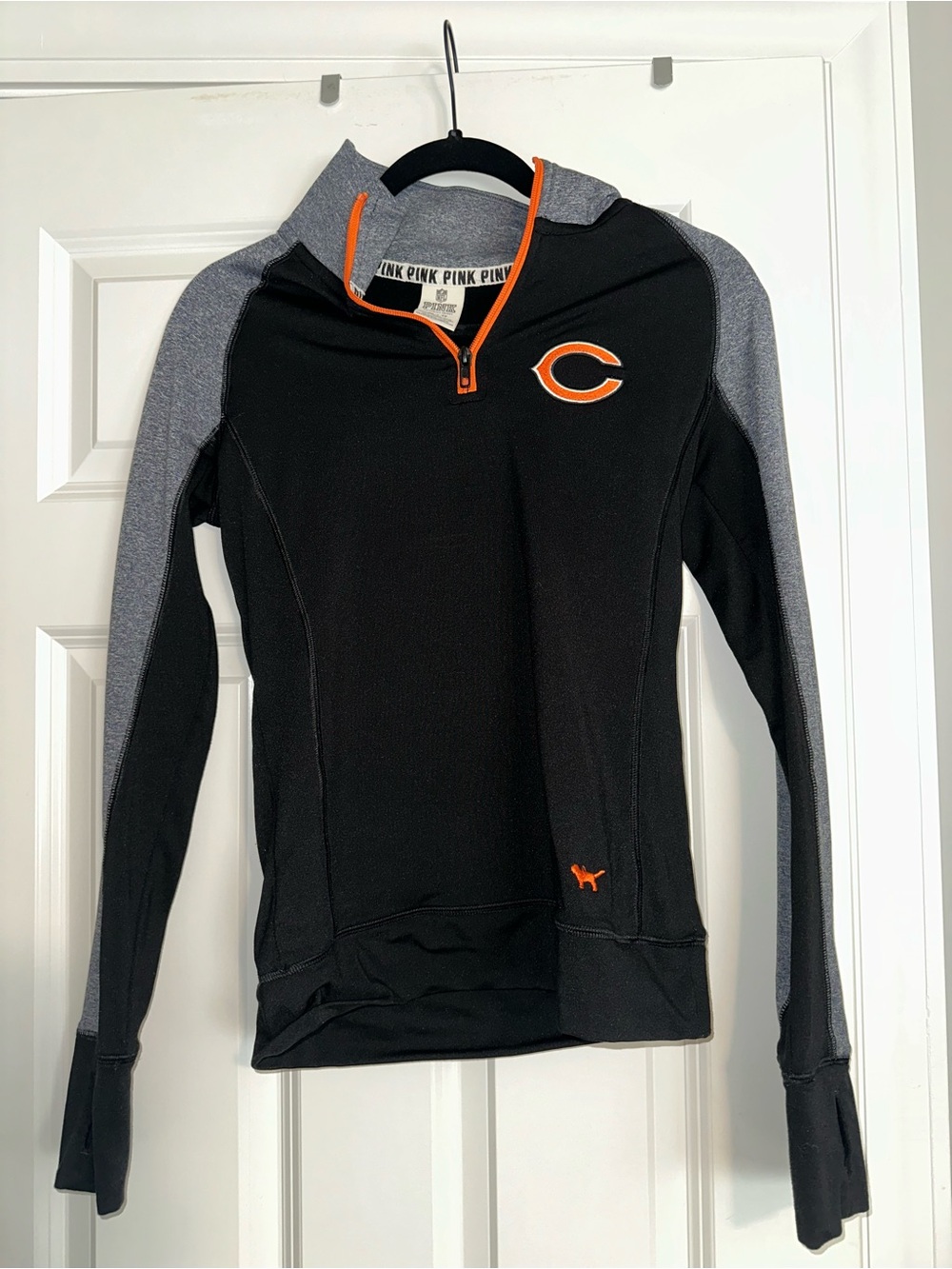 PINK Victoria's Secret Black, Gray & Orange Chicago Bears 1/4 Zip Pullover XS